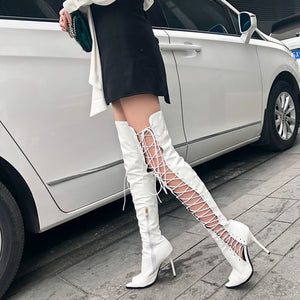 Women's boots with side laces - Stivali con lacci laterali