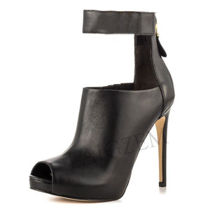 Women Black Ankle Strap Booties - Stivaletti da donna con cinturino alla caviglia nero (<16GG)