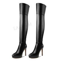 Load image into Gallery viewer, Leatherette boots with side zip - Stivali in similpelle con cerniera laterale (&lt;16GG)
