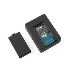 Carica l&#39;immagine nel visualizzatore di Gallery, GSM GPS Tracker